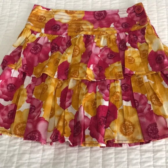 Girls skirt - Picture 2 of 3